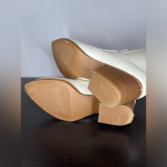 Ardene Ankle Cowboy Booties - Picture 7 of 10